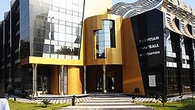 استبعاد البرتغال وسويسرا.. لجنة الحكام تكثف اتصالاتها لاختيار طاقم أجنبي لقمة الأهلي والزمالك