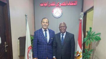 بالإجماع.. اختيار أيمن علي حسن نائبًا أول لرئيس الاتحاد الإفريقي للدراجات