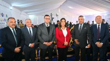 وزير الإسكان يشارك في إطلاق أكبر قافلة مساعدات للأشقاء بغزة