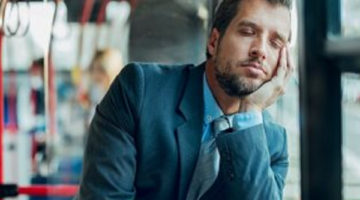 الأسباب المحتملة للشعور بالانعاس المفرط