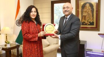السفير الشمالي يبحث العلاقات الثقافية والتعليمية مع الهند