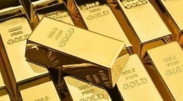 ارتفاع أسعار الذهب وسط تراجع الدولار وترقب رسوم أمريكية جديدة