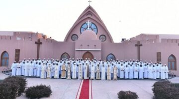 البابا تواضروس يفتتح سيمنار الرهبنة القبطية .. صور