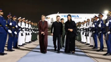 زيلينسكي يصل إلى الإمارات مع تزايد الزخم بشأن محادثات السلام