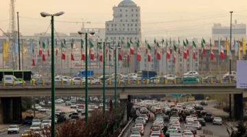 إيران «تدرس» نقل العاصمة إلى مكران على ساحل خليج عمان