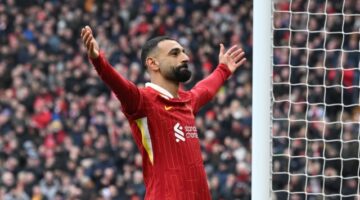 محمد صلاح يعادل رقمًا تاريخيًا لواين روني في البريميرليغ