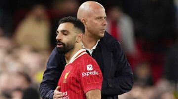 صلاح يقود تشكيل ليفربول أمام أستون فيلا بالدوري الإنجليزي