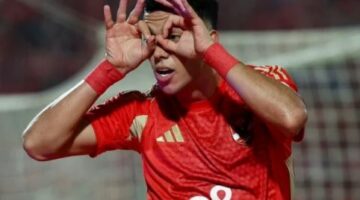 إمام عاشور رجل مباراة الأهلي والإسماعيلي