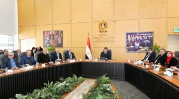 تعظيم الموارد والمنتج المحلي..تكليفات من وزير الإسكان لرؤساء المدن الجديدة