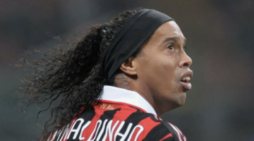 رونالدينيو يتجاهل ليونيل ميسي وكريستيانو رونالدو ويشيد بمواطنه باعتباره أعظم لاعب في كل العصور