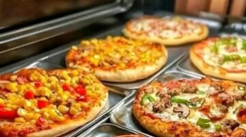 طريقة عمل البيتزا الأصلية .. بهذه المكونات