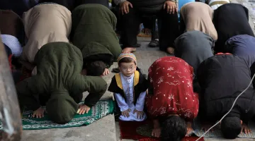 عيد الفطر في فلسطين: فرحة مشوبة بالألم بين ذكريات الماضي وأحزان الحاضر