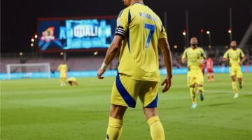 رونالدو وماني يقودان النصر للفوز على الوحدة بثنائية في الدوري السعودي