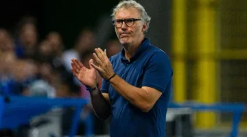 بلان يُعدل تدريبات الاتحاد لمواجهة الشباب في كأس الملك بحماس كبير