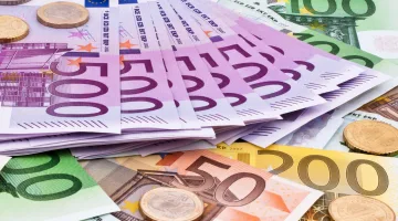 سعر اليورو اليوم الأحد 23 مارس 2025 يتراجع مجددًا أمام الجنيه المصري منتصف التعاملات