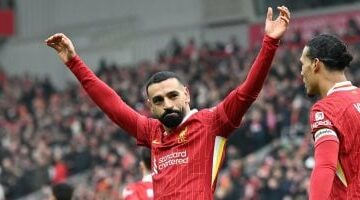 محمد صلاح يستهدف الفوز: ليفربول يواجه ساوثهامبتون في مباراة مثيرة!