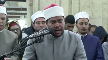 فيديو: أجواء روحانية في ليلة 8 رمضان مع قراءات عذبة وأصوات خاشعة خلال صلاة التراويح