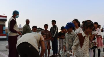 رمضان في اليمن: أزمات غير مسبوقة تحول الإفطار إلى كوب من الماء