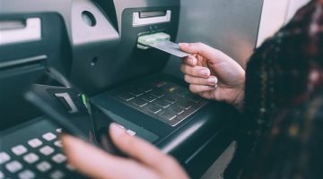 تعرف على أحدث رسوم السحب من ماكينات ATM في البنوك المصرية 2023