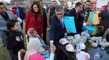 محافظ الجيزة يشارك في إفطار جماعي مع 4000 طالب من ذوي الهمم والأيتام
