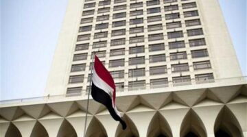 مصر ترفض محاولات تشكيل حكومة موازية في السودان وتدعو للحوار