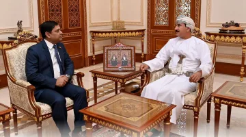 وزير المكتب السلطاني يستقبل سفيري سوريا وبنغلاديش لتعزيز التعاون المشترك