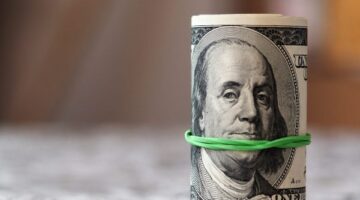 أسعار الدولار اليوم الأحد مقابل الجنيه رسميًا الآن في البنوك والسوق المصري