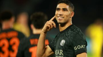 ✓ حكيمي ينافس على جائزة لاعب الشهر في الدوري الفرنسي