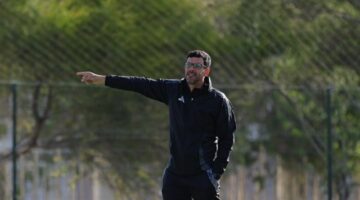 حمدي بطاو يعيد الهيبة للمدرب الوطني في الدوري الليبي