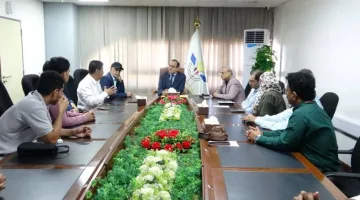 وزير الصحة يقود اجتماعًا لتعزيز الرقابة الصحية على المنافذ الجوية