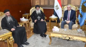 الأنبا بولا يزور محافظ الغربية للتهنئة بعيد الفطر في أجواء مليئة بالمحبة