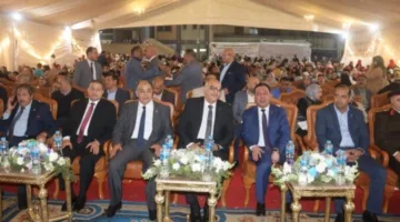 محافظ القليوبية يكرم حفظة القرآن الكريم وأسر الشهداء بمشاركة الأمهات المثاليات
