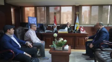 محافظ الغربية يناقش مع وفد التنسيق الحضاري خطط تطوير الميادين والمناطق التراثية