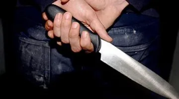 خلافات الجيرة: حكم قضائي يدين المتهم بقتل عامل طعنًا في الوراق