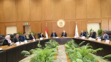 وزير التعليم العالي يترأس اجتماع مجلس أمناء جامعة جنوب الوادي الأهلية