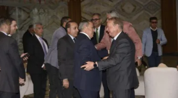 رمضان يجمعنا.. محافظ بورسعيد يشارك قيادات المحافظة إفطارًا رمضانيًا مميزًا