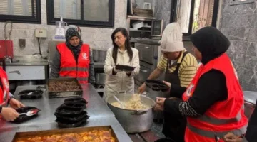 تجسيدًا للوحدة الوطنية.. مطبخ المصرية يقدم إفطار الصائمين من الكنيسة الإنجيلية