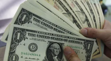 أسعار الدولار الأمريكي اليوم السبت مقابل الجنيه في البنوك المحلية.