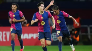 عرض قياسي من الهلال يهز برشلونة.. صفقة مذهلة تهدد مستقبل نجم الكامب نو