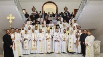 بطريرك الأقباط الكاثوليك يترأس قداس أحد الرفاع بالكلية الإكليريكية بالمعادي