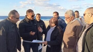 مسئولو الإسكان يتفقدون أعمال المرافق بالمشروعات التنموية بالساحل الشمالي