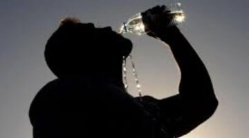 منها الخيار والطماطم.. أطعمة تسبب العطش في رمضان تجنبها