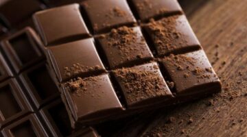 هل تشعر بالجوع في رمضان؟.. تناول الشوكولاتة الداكنة